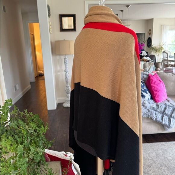 Black red and camel wrap one size - Picture 4 of 4